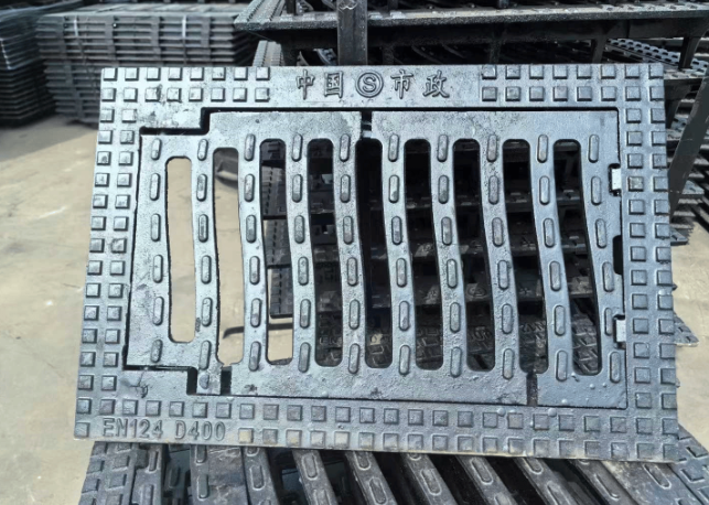 万山球墨铸铁市政雨水篦子展示